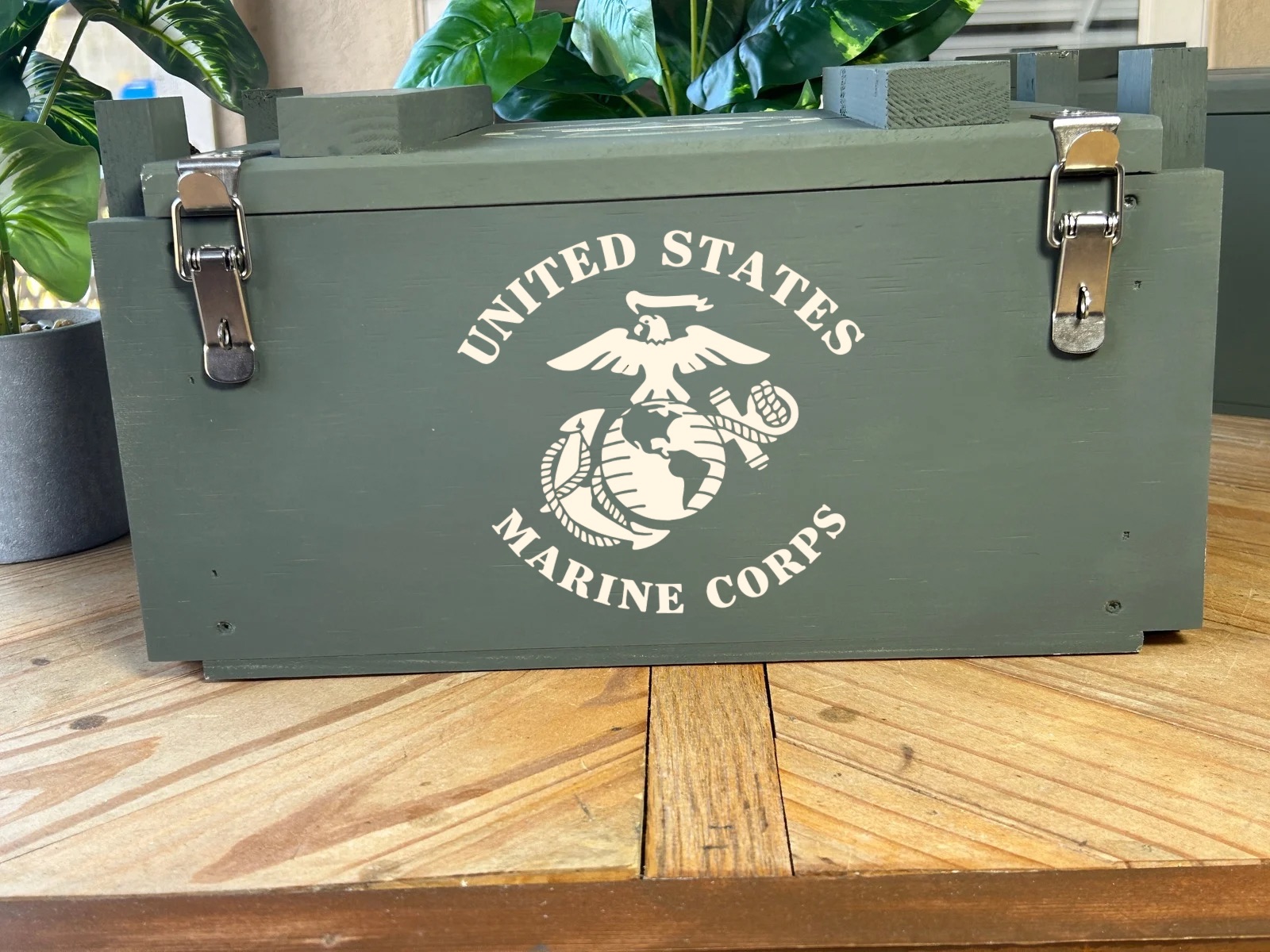 Freedom Crate Classic — U.S. Marine Corps • Stainless hardware