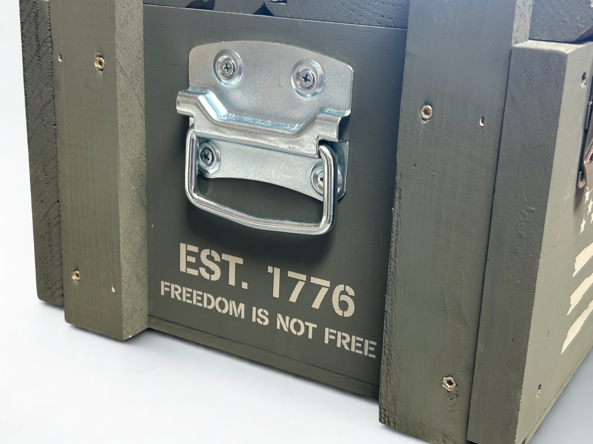 Detail view of Freedom Crate 250th Anniversary Edition patriotic crate