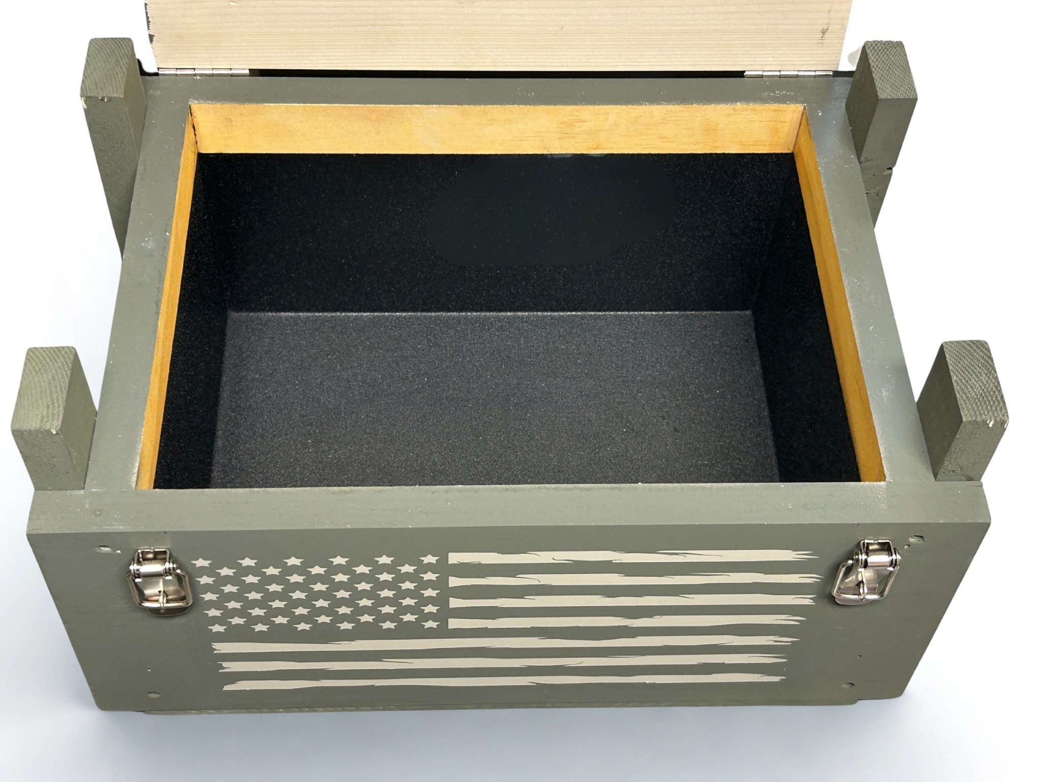 Open Freedom Crate 250th Anniversary Edition with Armor Core interior