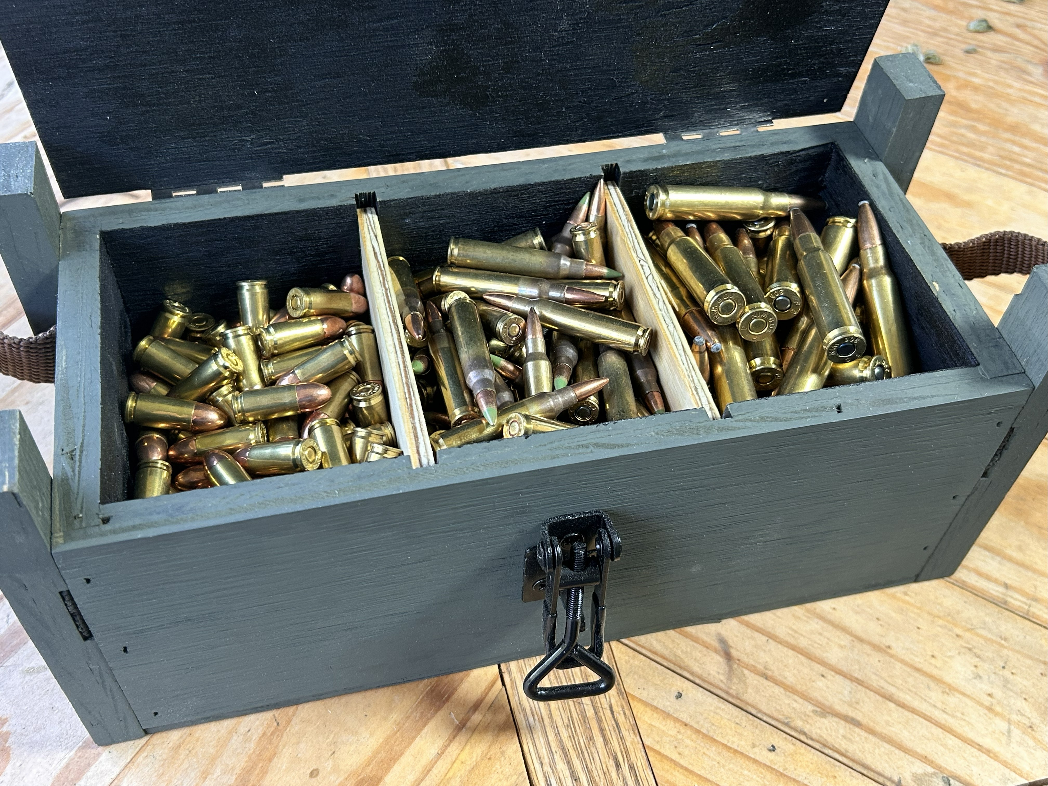 RangeMaster 400 filled with loose ammunition showing three compartment ammo storage layout